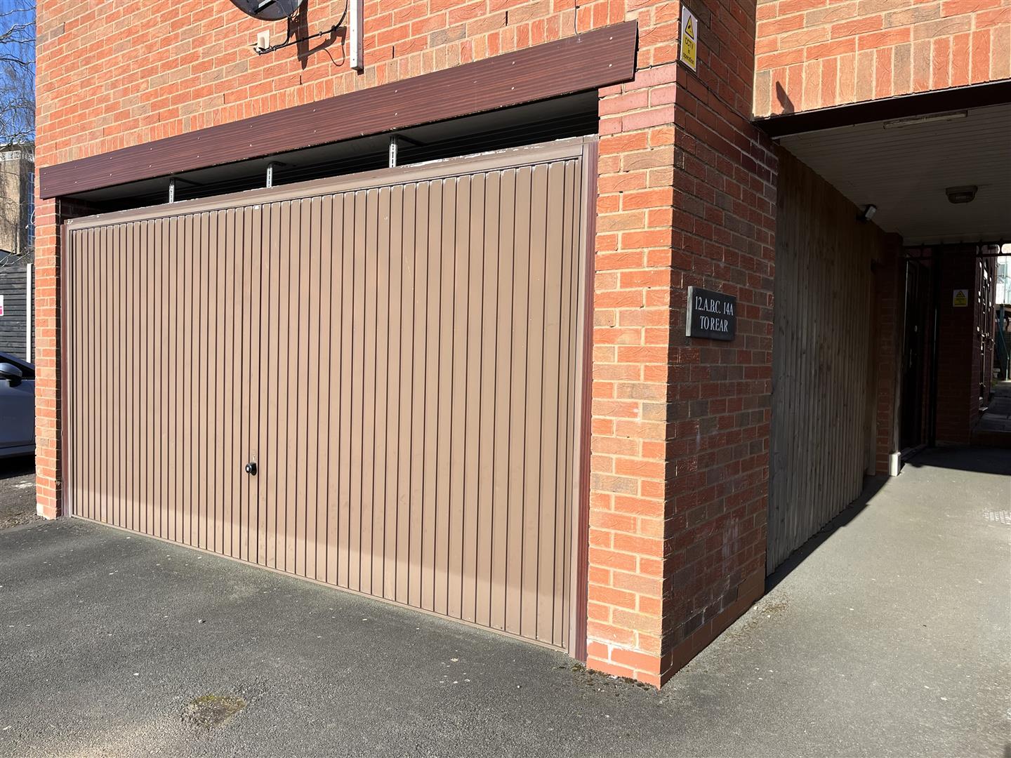 The Square, Kenilworth 16